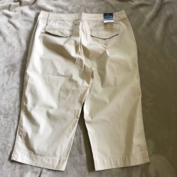 St. John’s Bay Cotton Capris - Picture 4 of 8